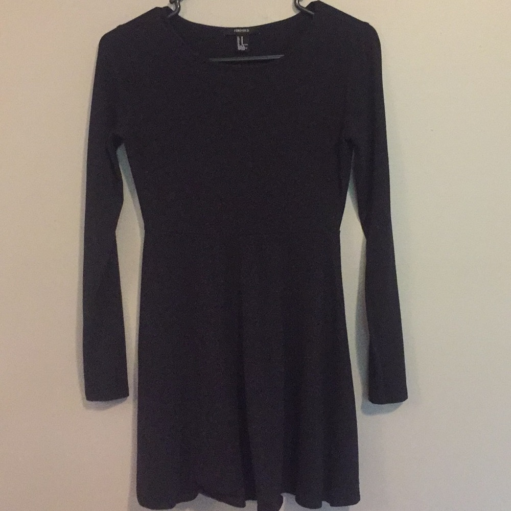 Black Long-sleeved Skater Dress